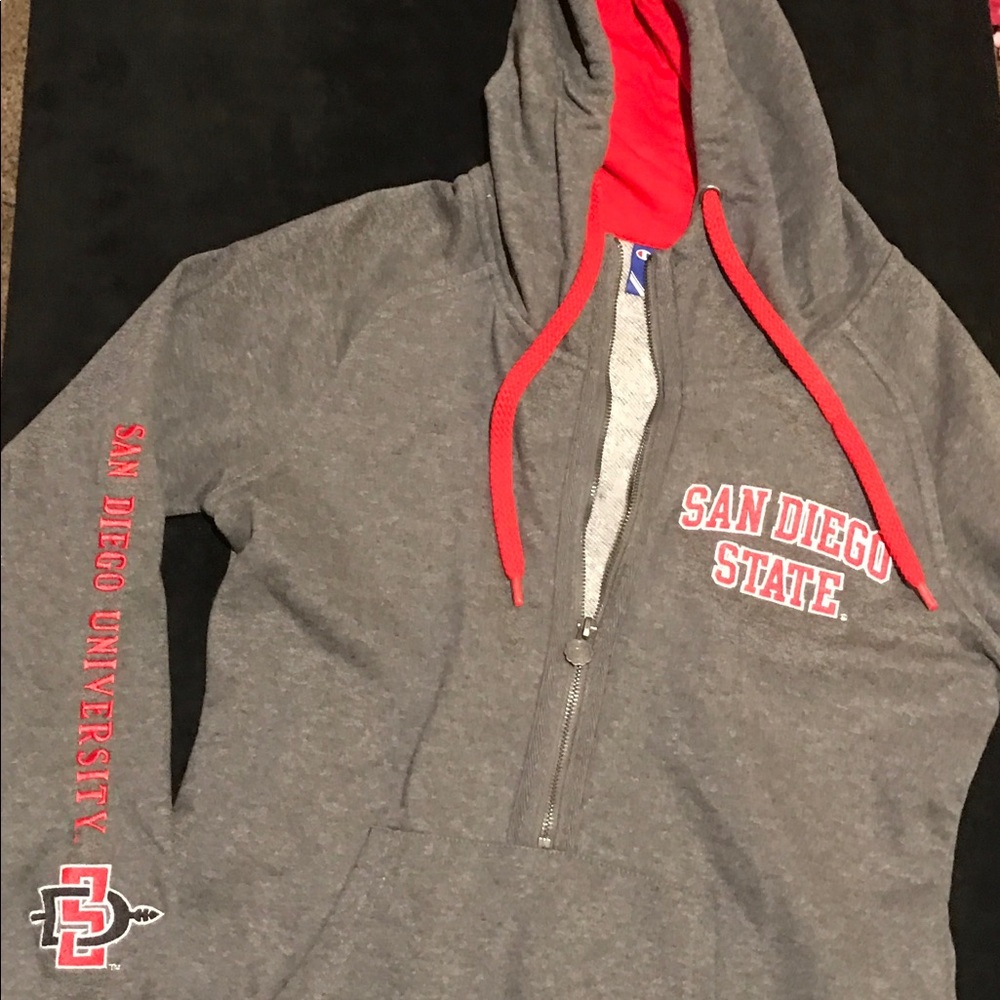Champion Medium sweatshirt. San Diego Aztecs.